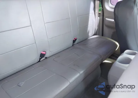 2001 Ford F-150 Lariat/Xl/Xlt from USA, damaged, VIN 1FTRX07W01KF66968